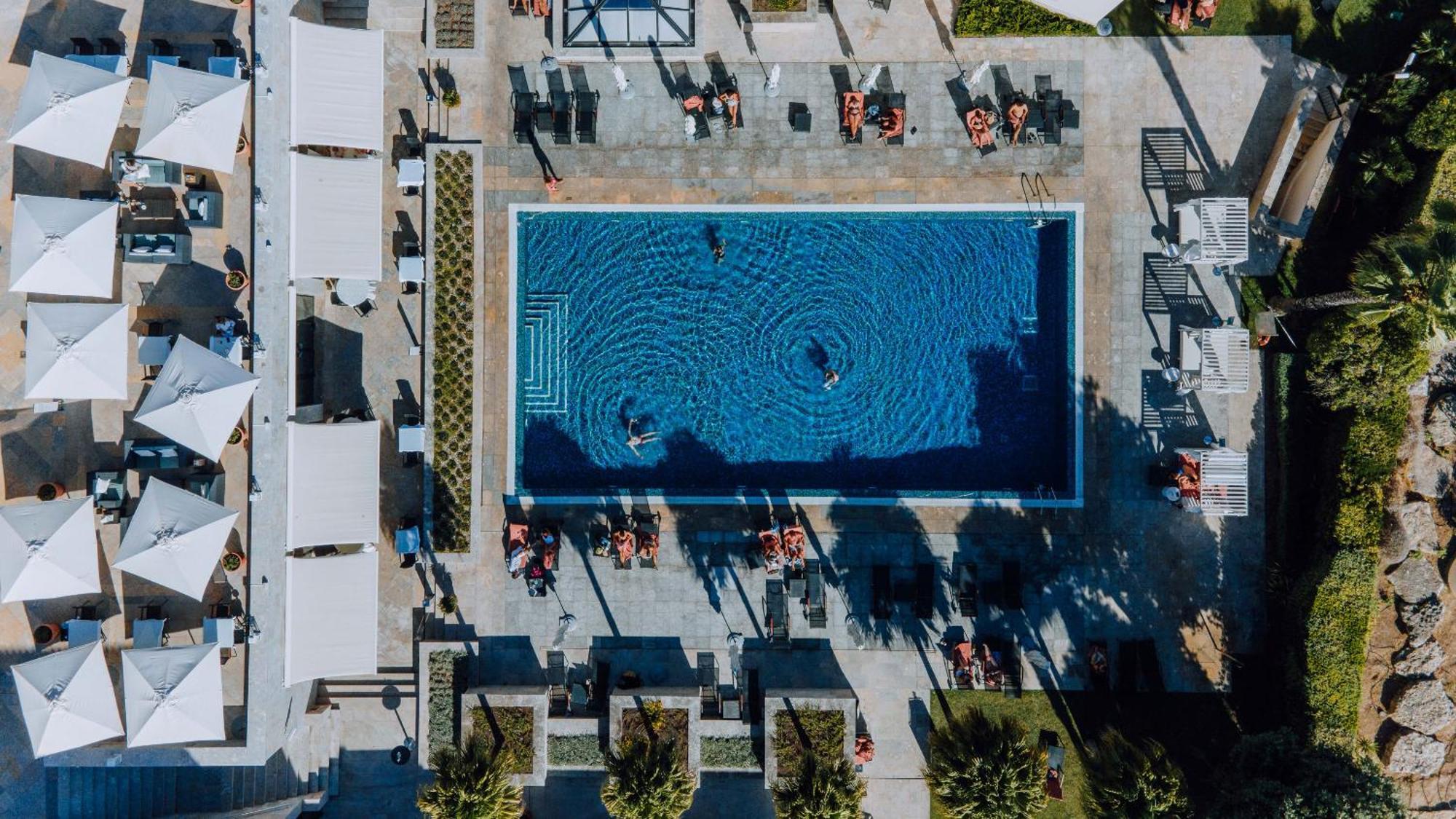 格兰瑞沃伊塔里Spa酒店 卡斯凯什 外观 照片 Aerial view of the pool