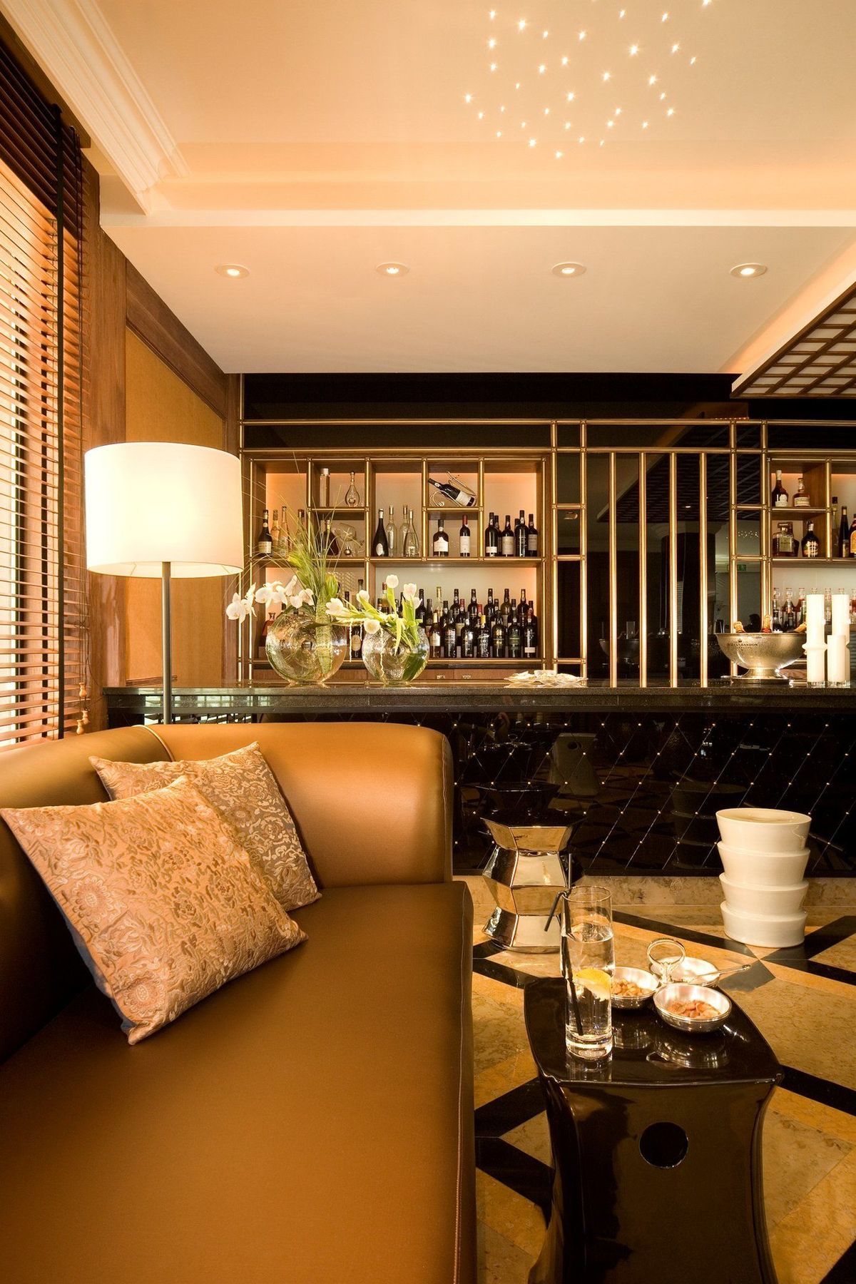 格兰瑞沃伊塔里Spa酒店 卡斯凯什 餐厅 照片 The bar at the Mandarin Oriental, Munich