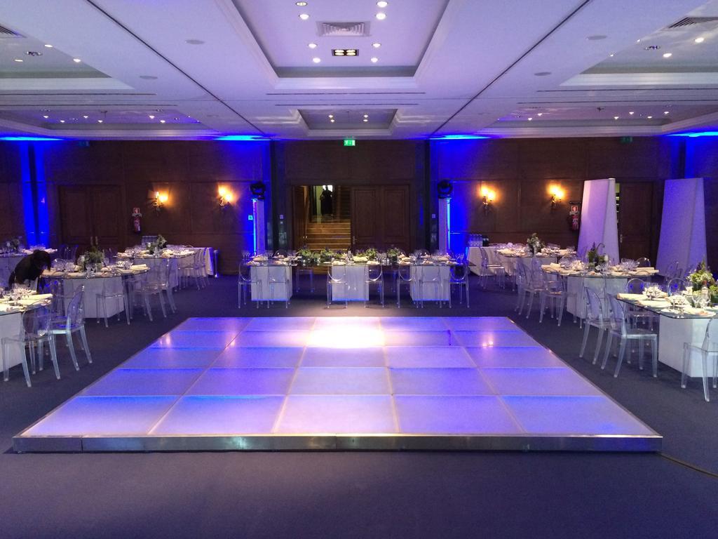 格兰瑞沃伊塔里Spa酒店 卡斯凯什 外观 照片 The ballroom at the InterContinental London The O2